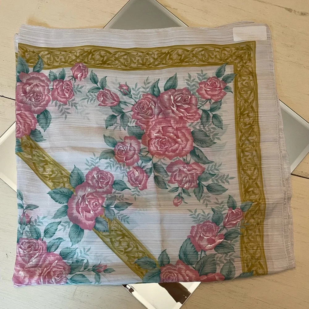 100% silk Christian Dior scarf - 34” square